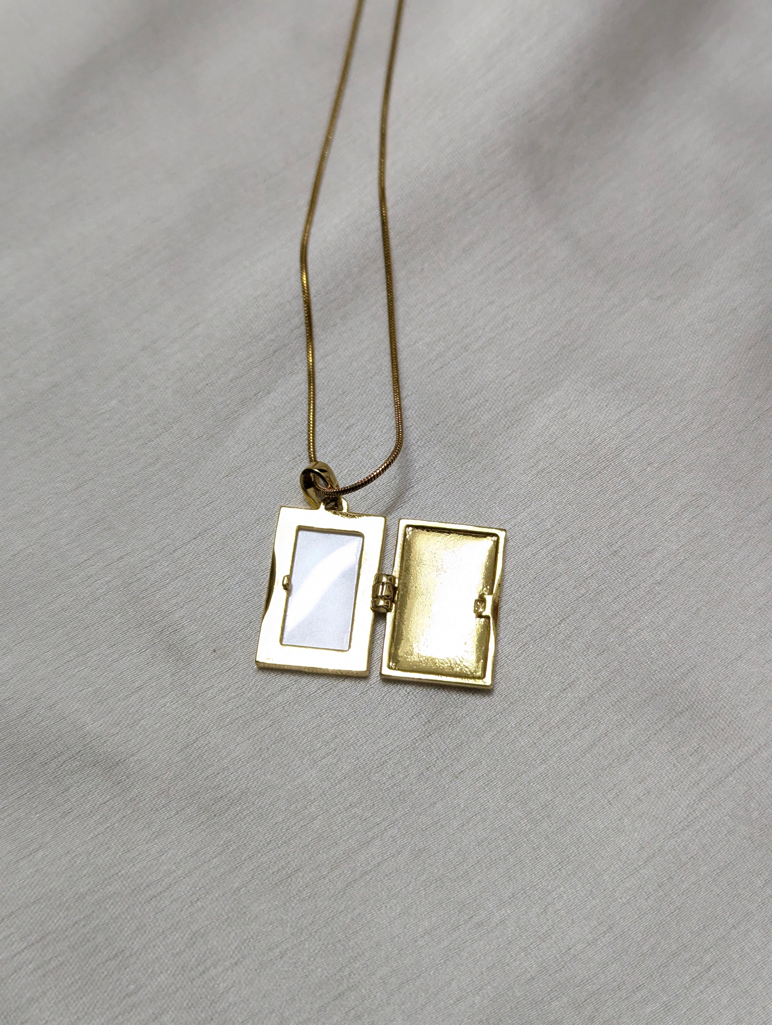 Photo locket Necklace