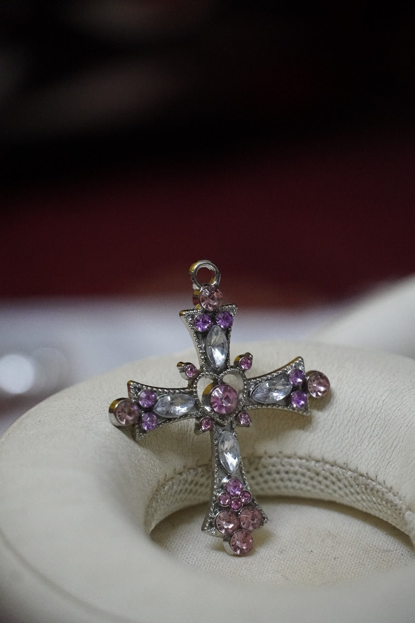 Cross pendant