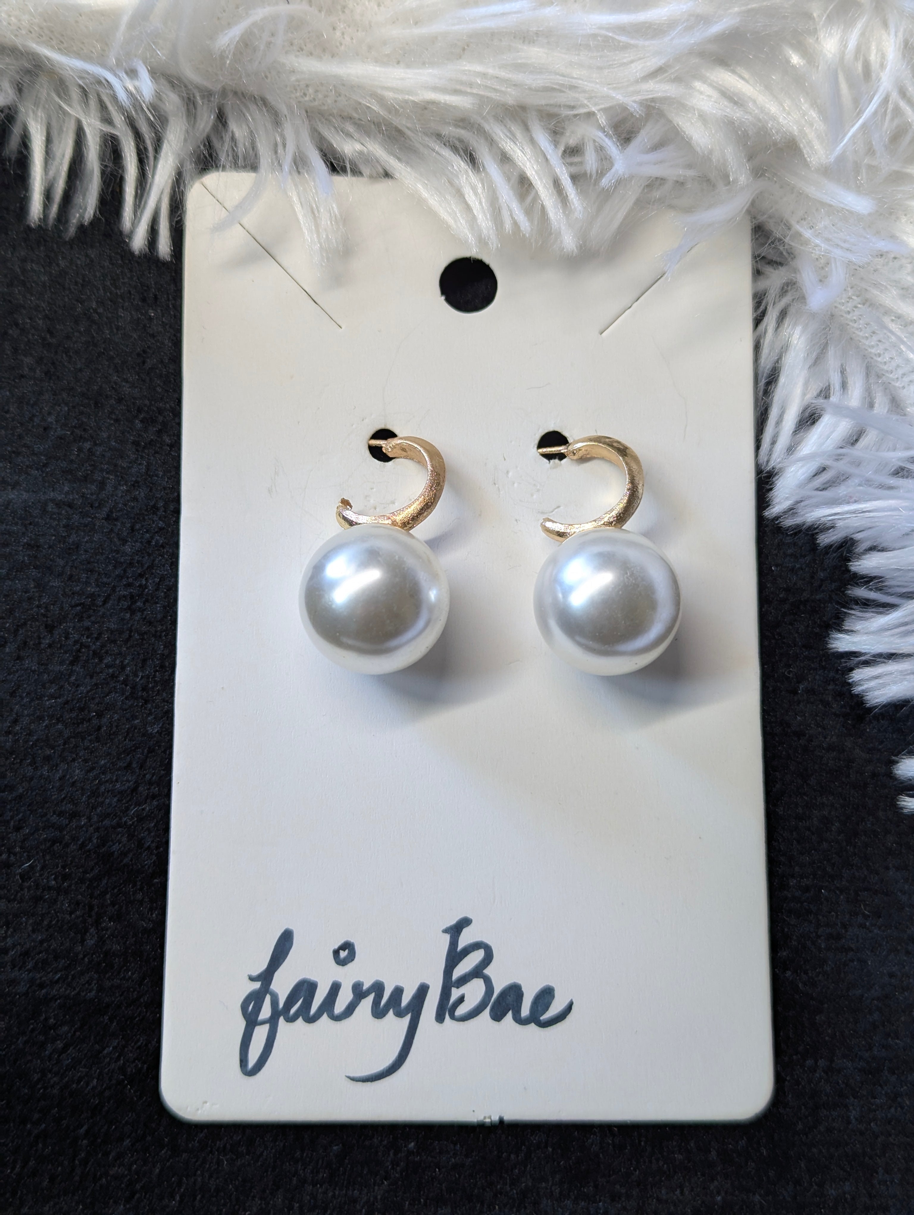 Pearl drop earrings