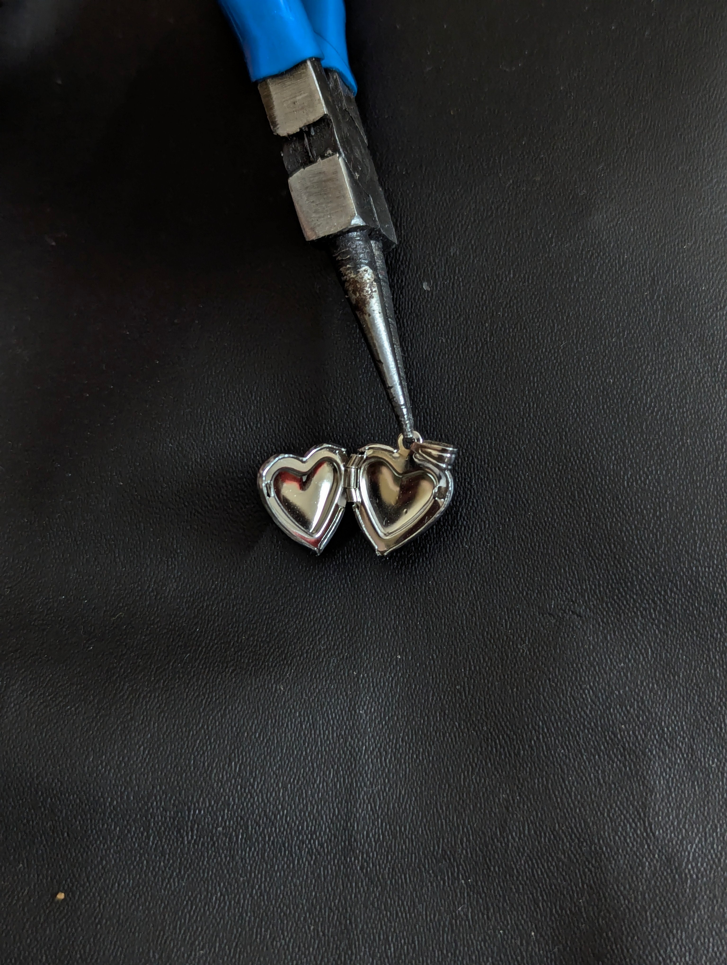Heart locket pendant