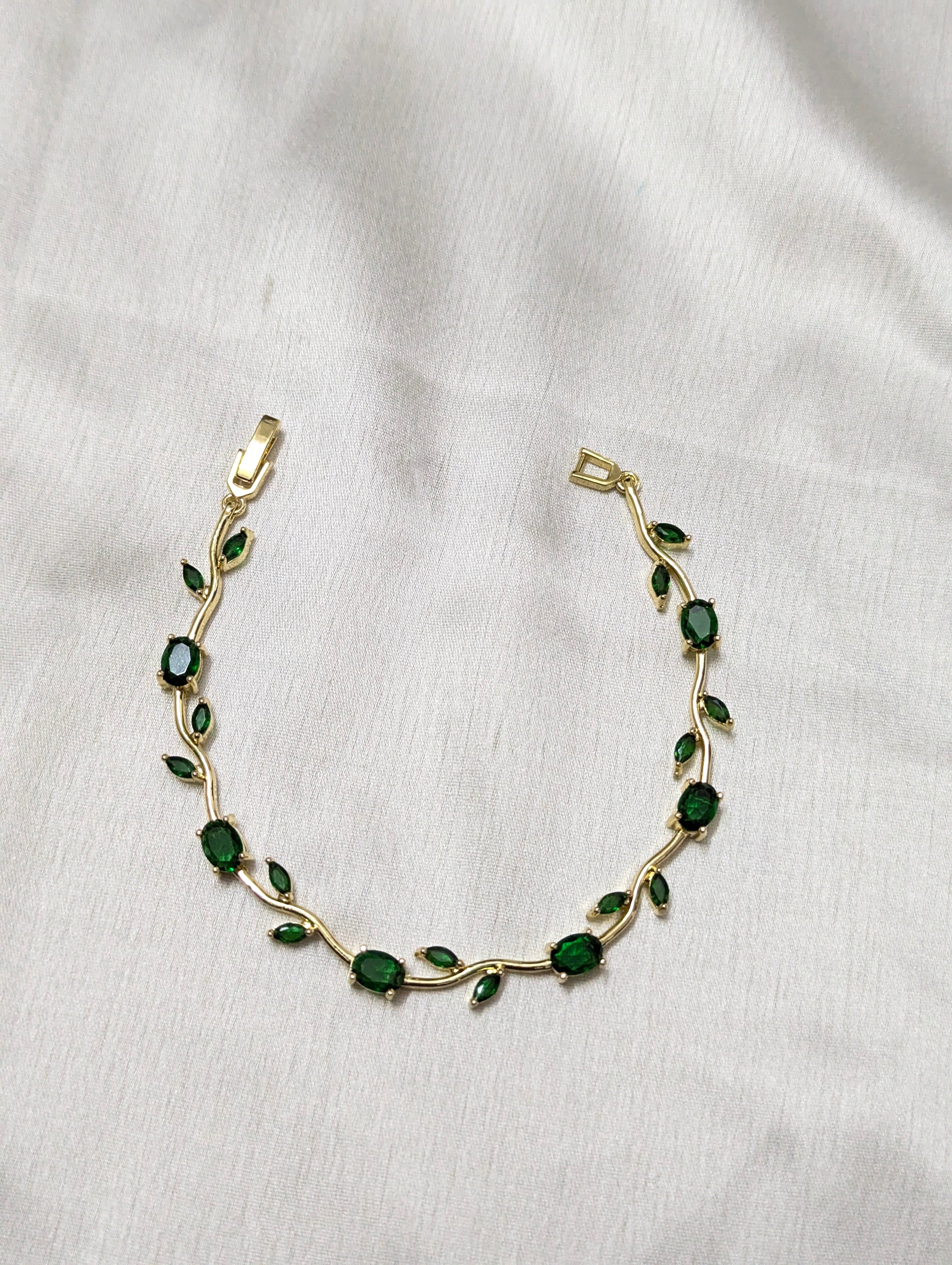 Green Tulip Bracelet