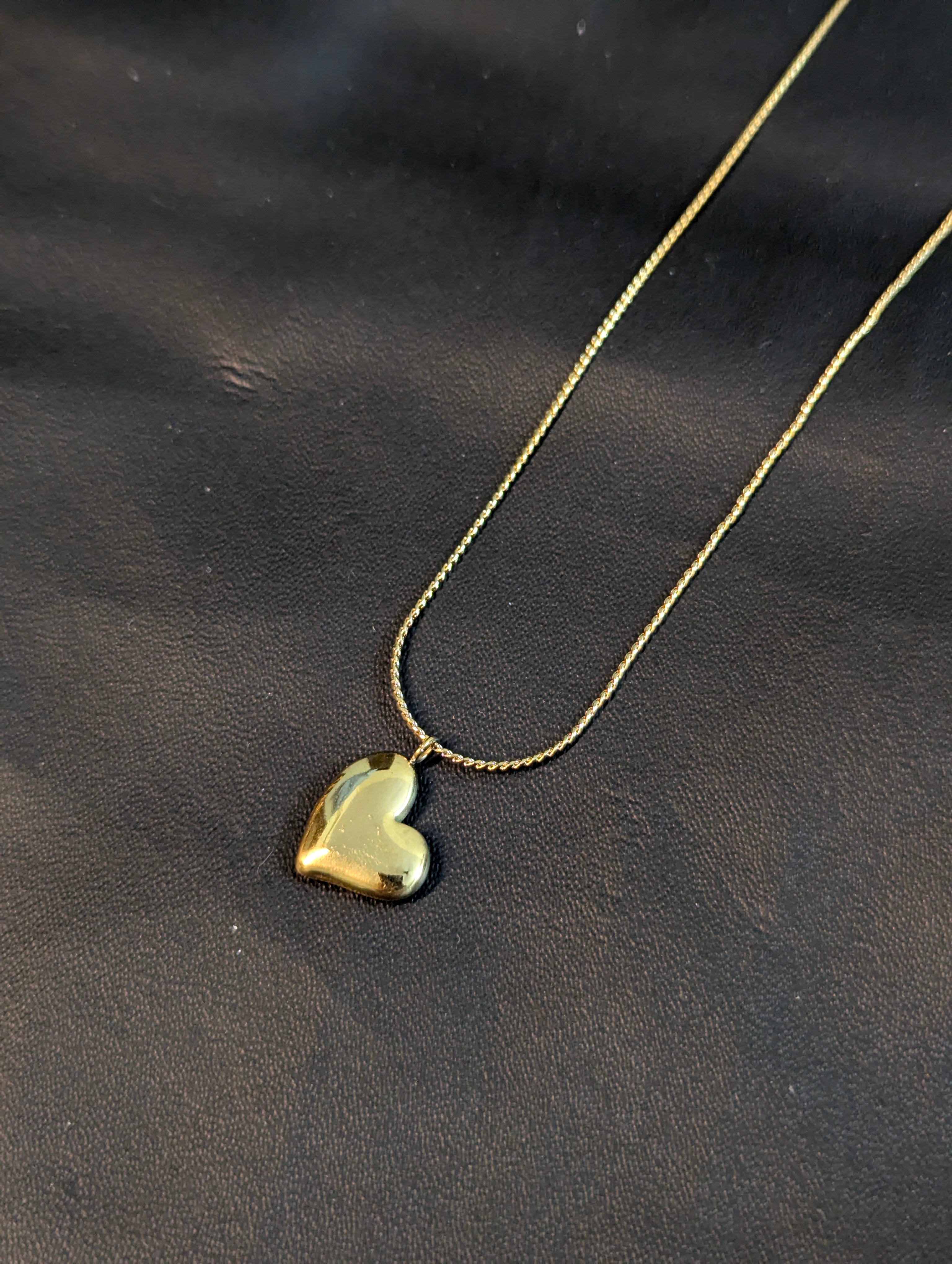 Anti-Tarnish Heart shaped Pendant necklace