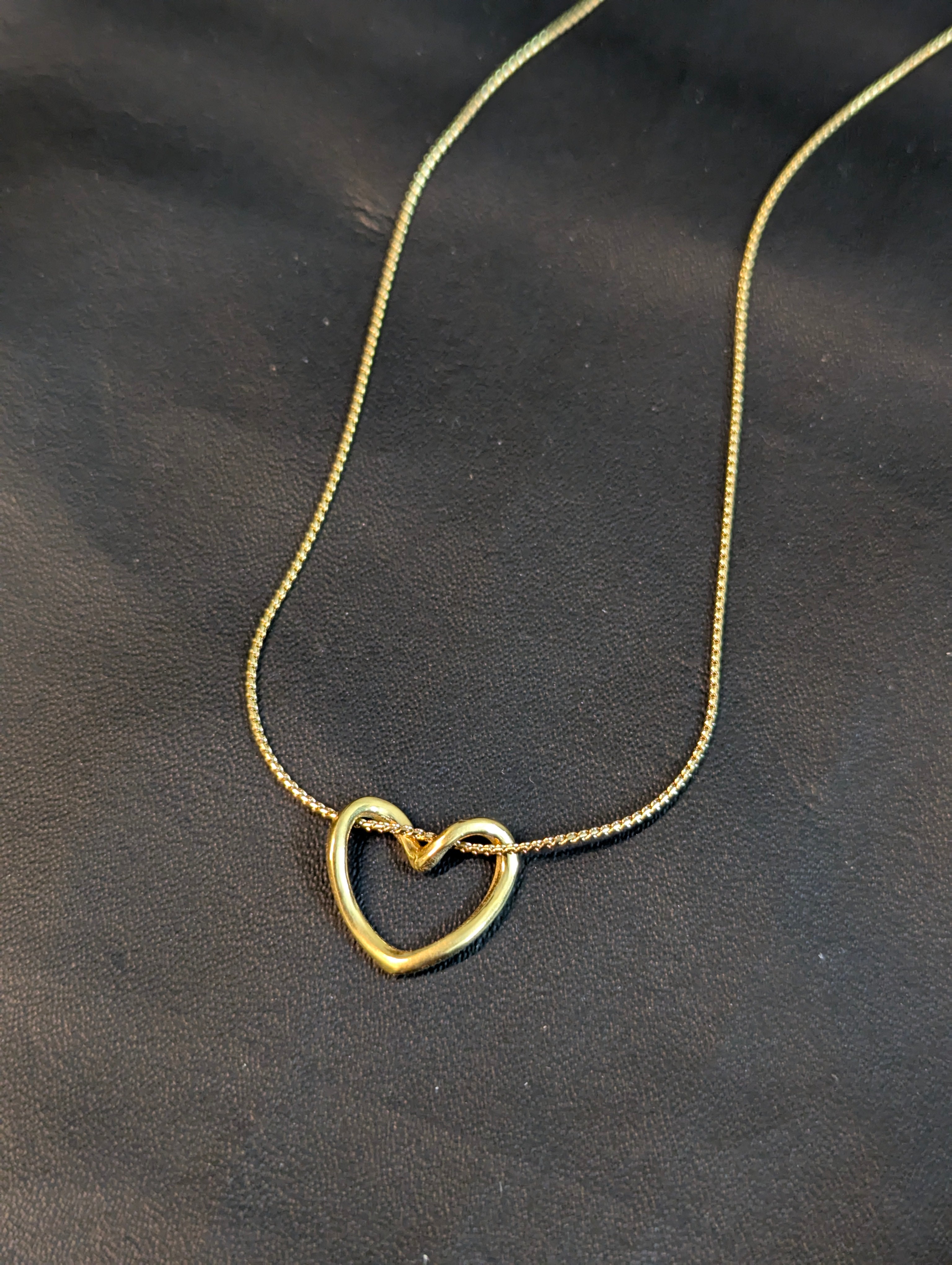 Heart pendant necklace with anti-tarnish finish