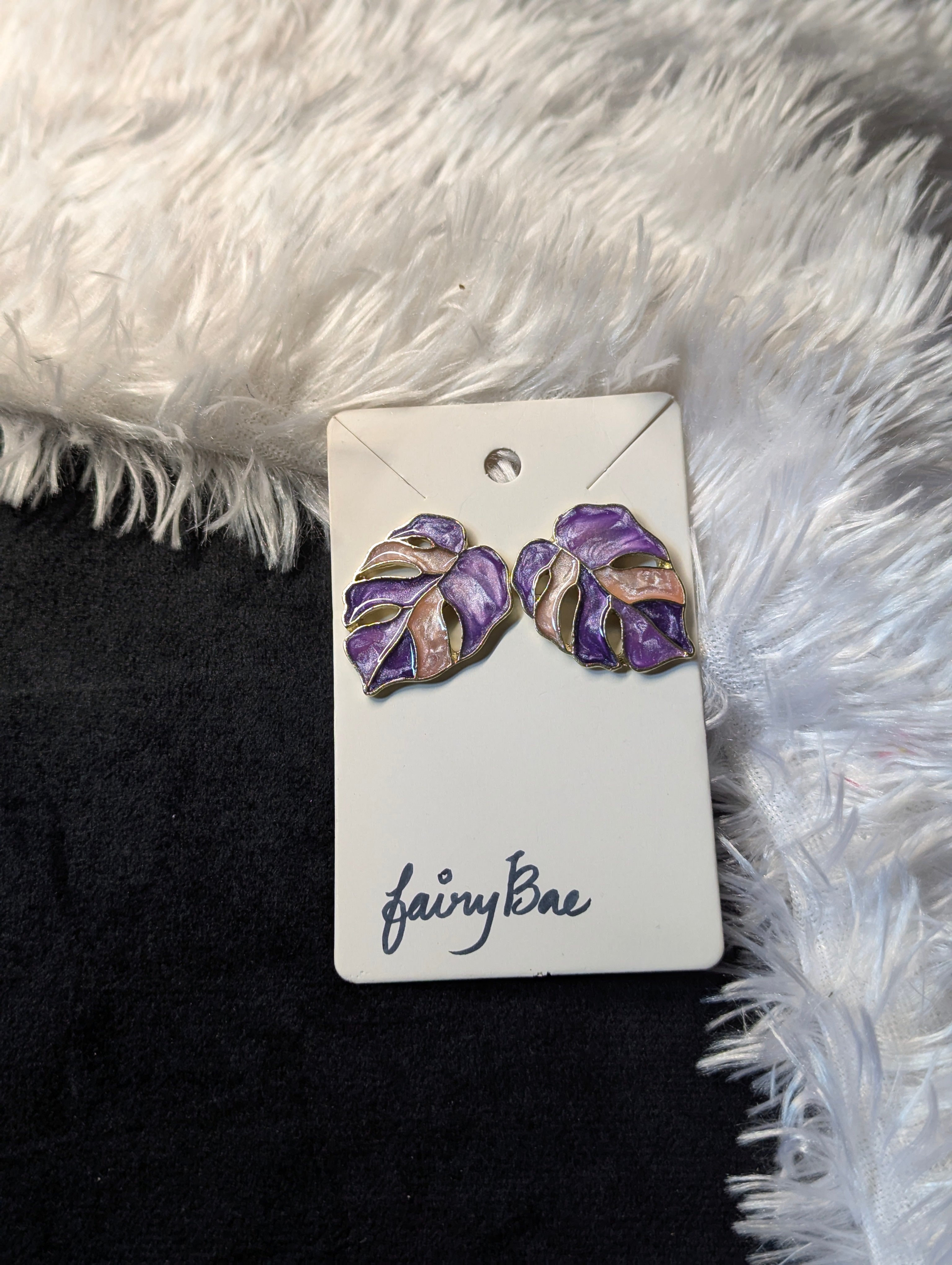 Korean leaf stud earrings