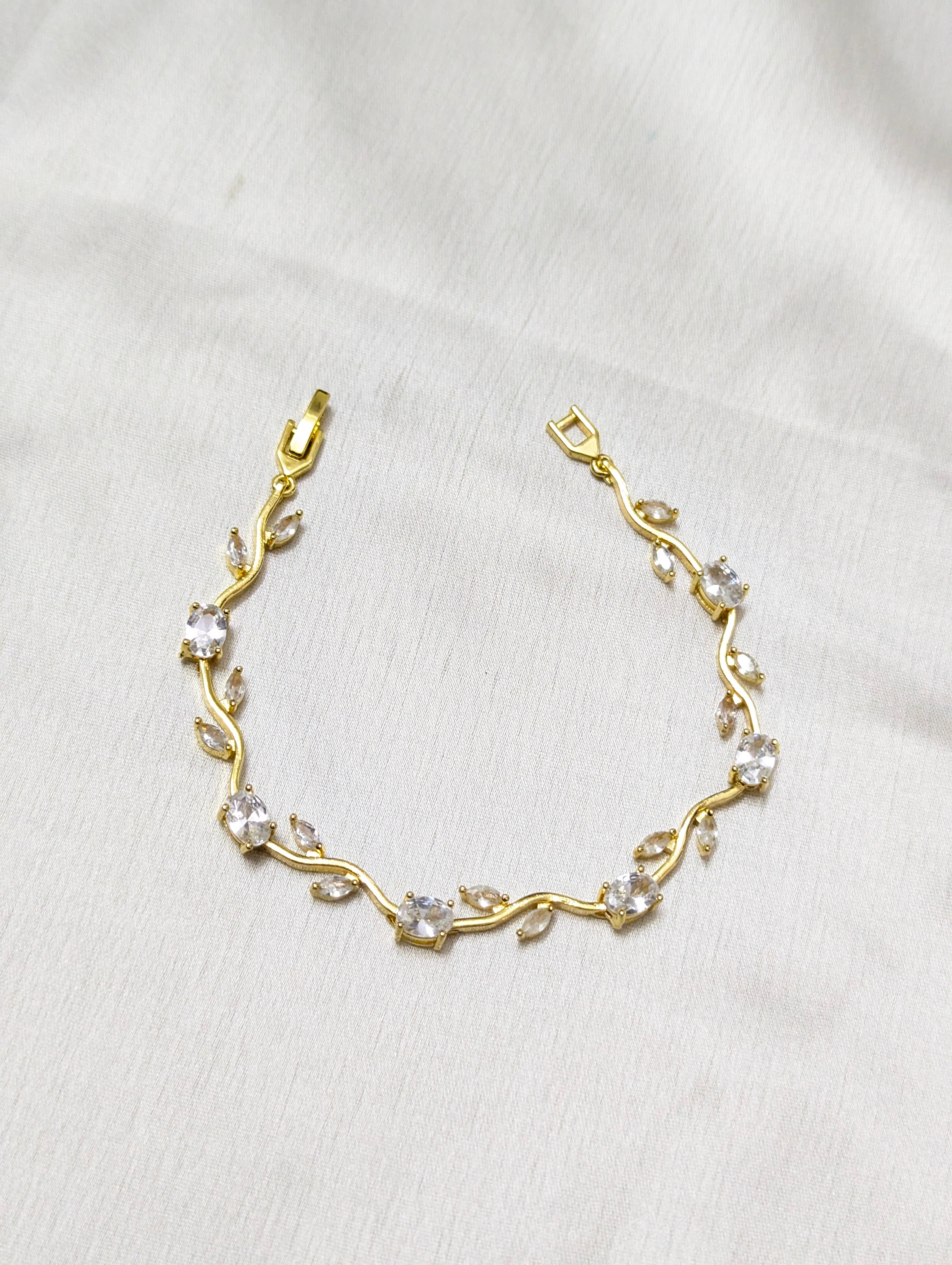 White Tulip Bracelet
