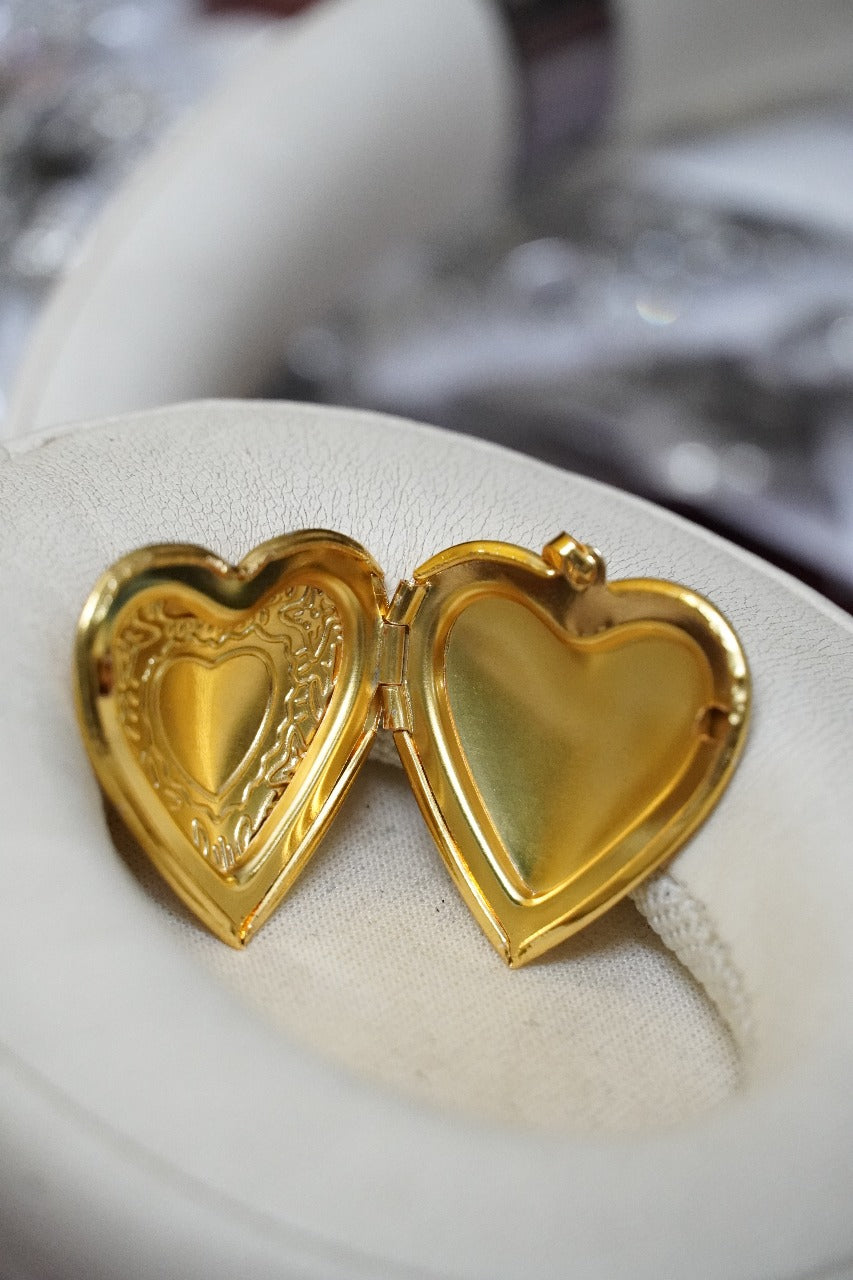 Heart-shaped locket