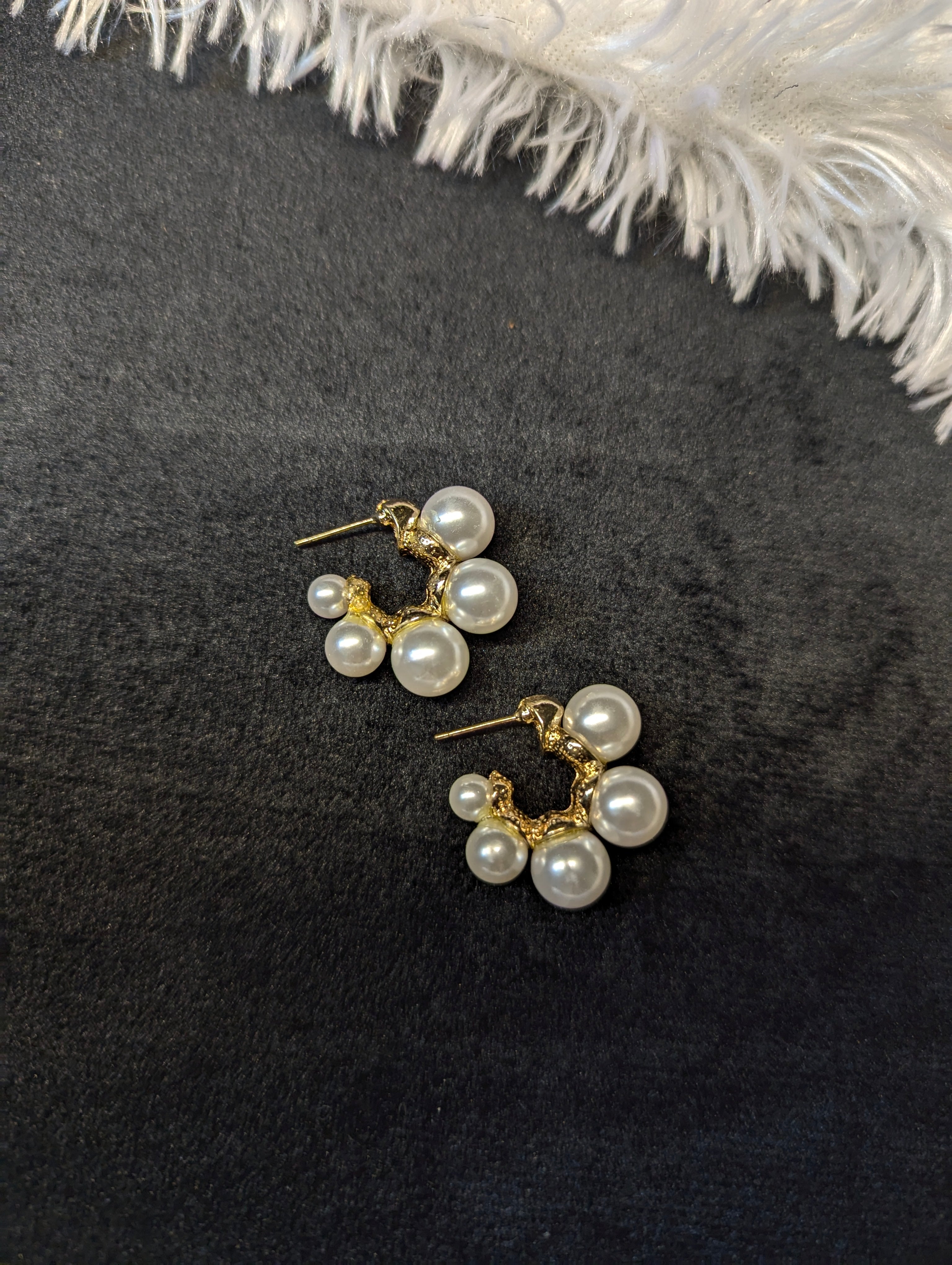 Pearl-studded half-hoop earrings