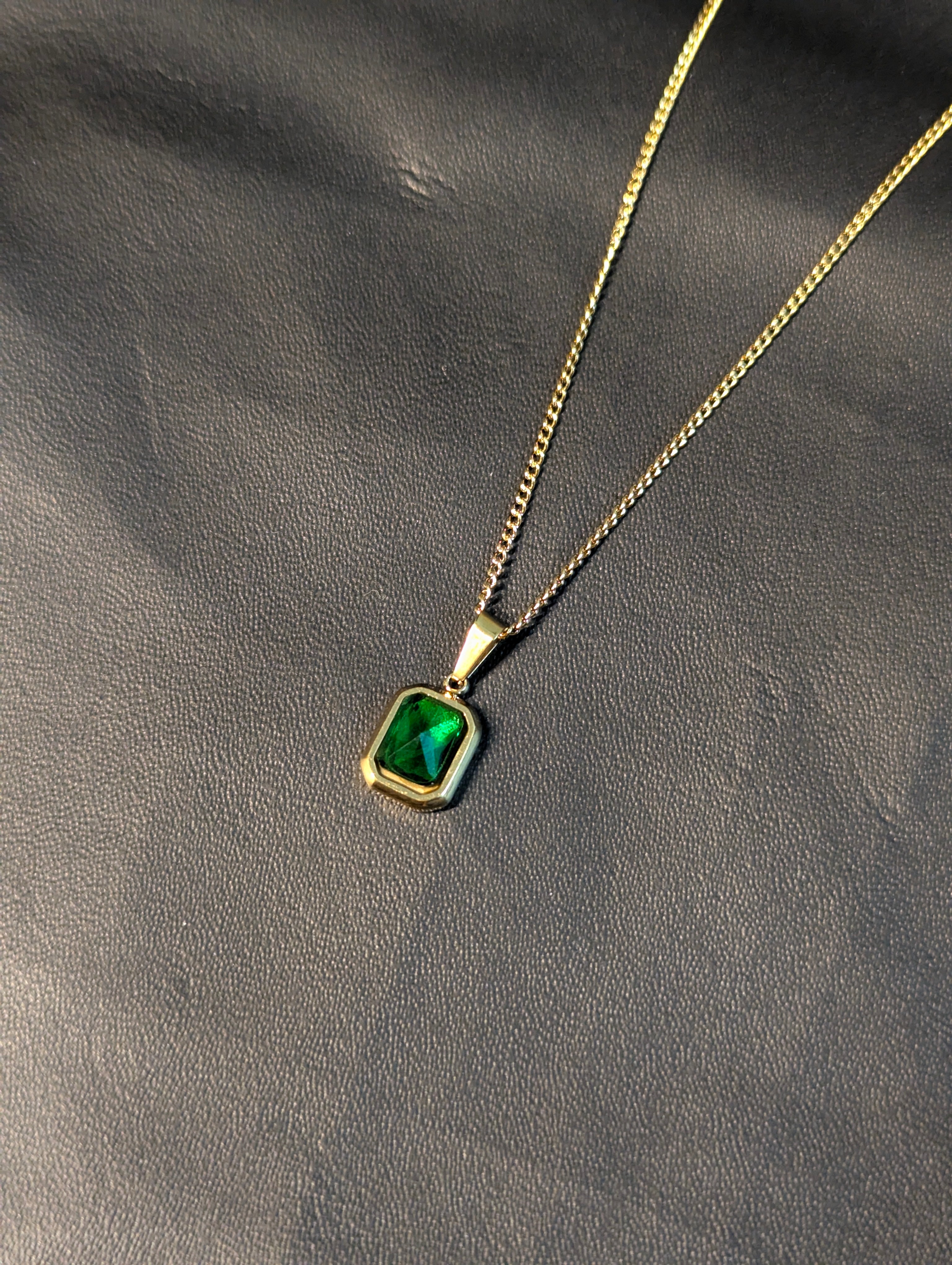 Anti-Tarnish Green Pendant Necklace