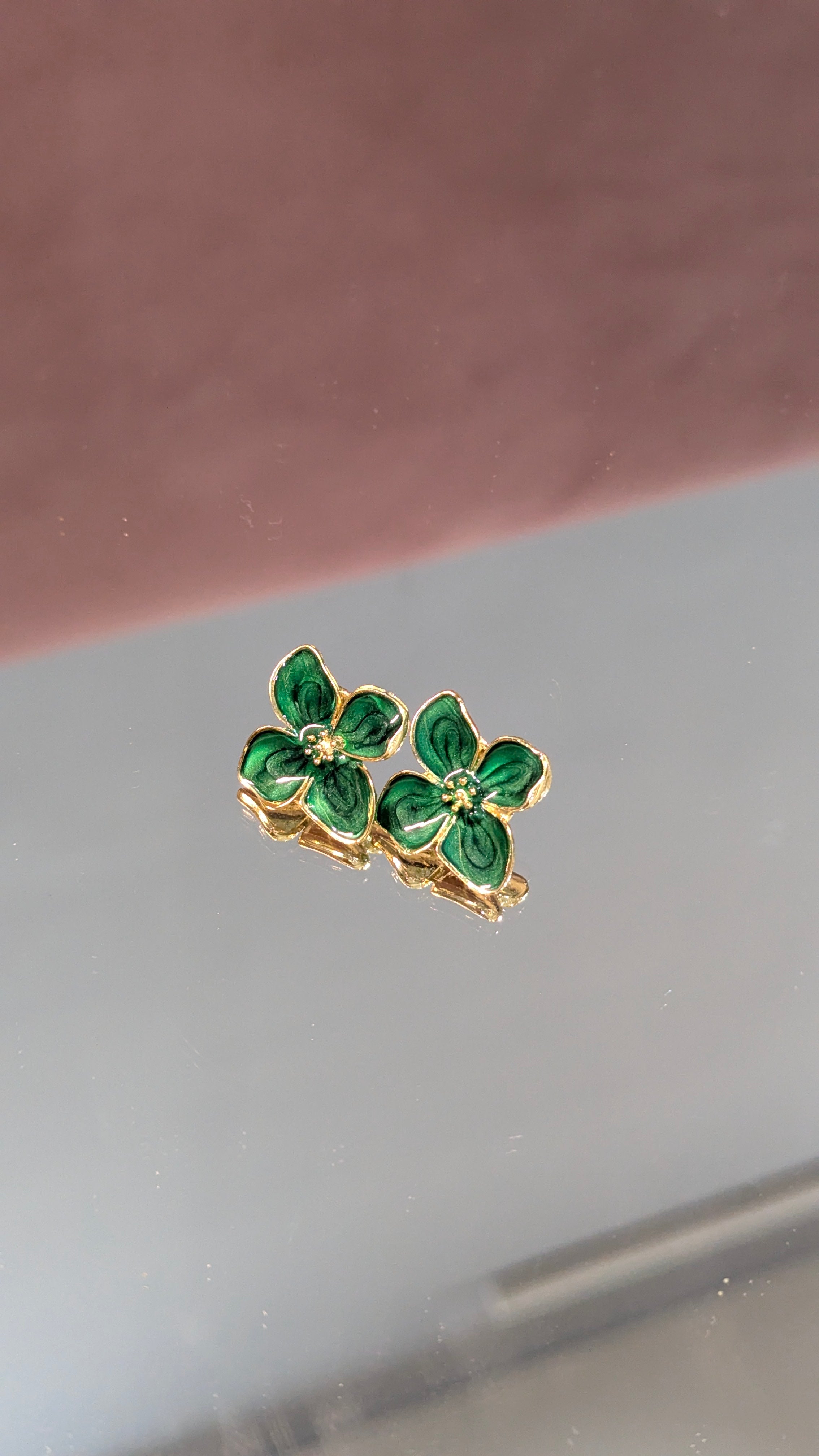 Enamel 4 petal stud earrings