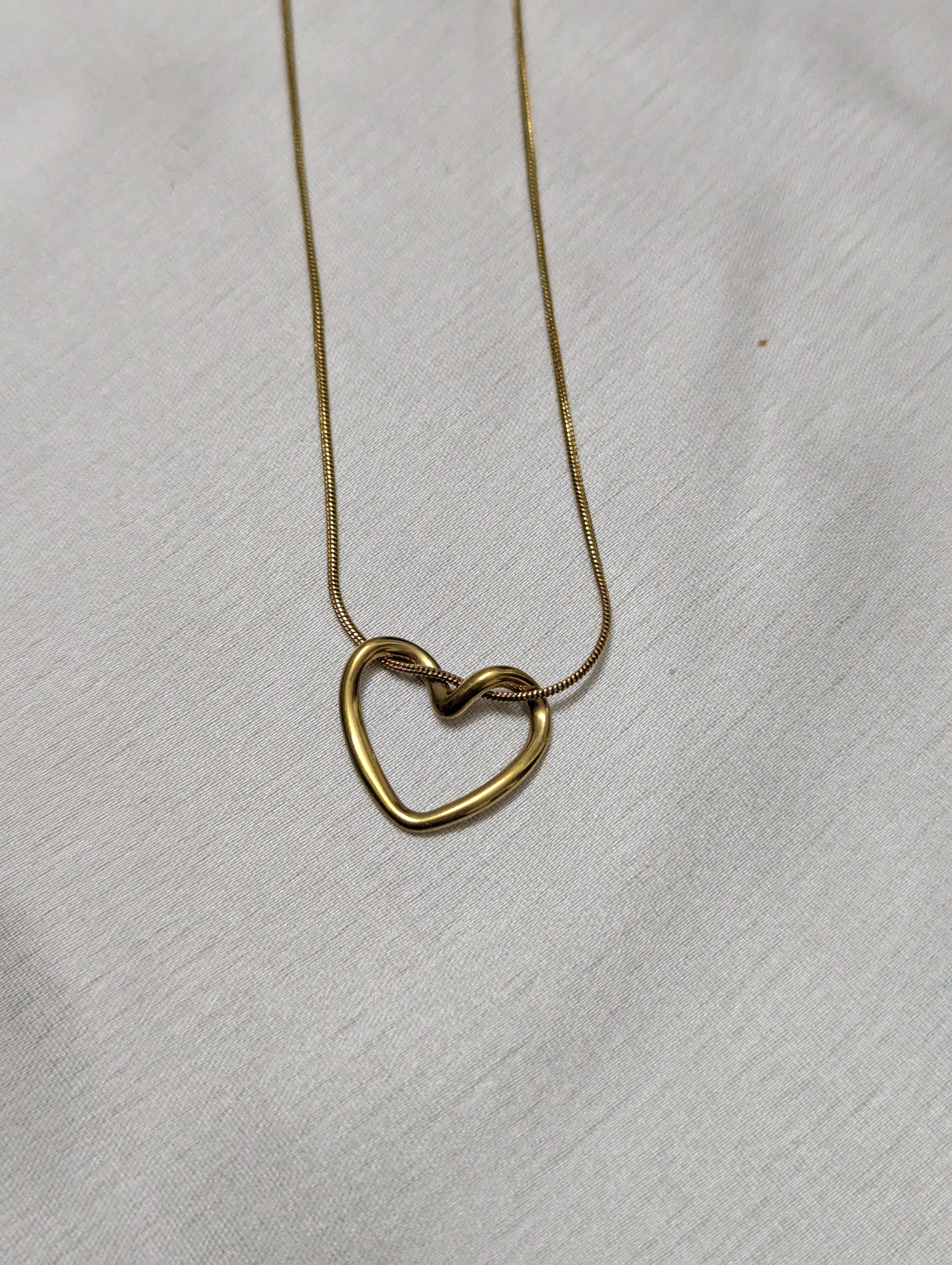 Viral Heart Pendant