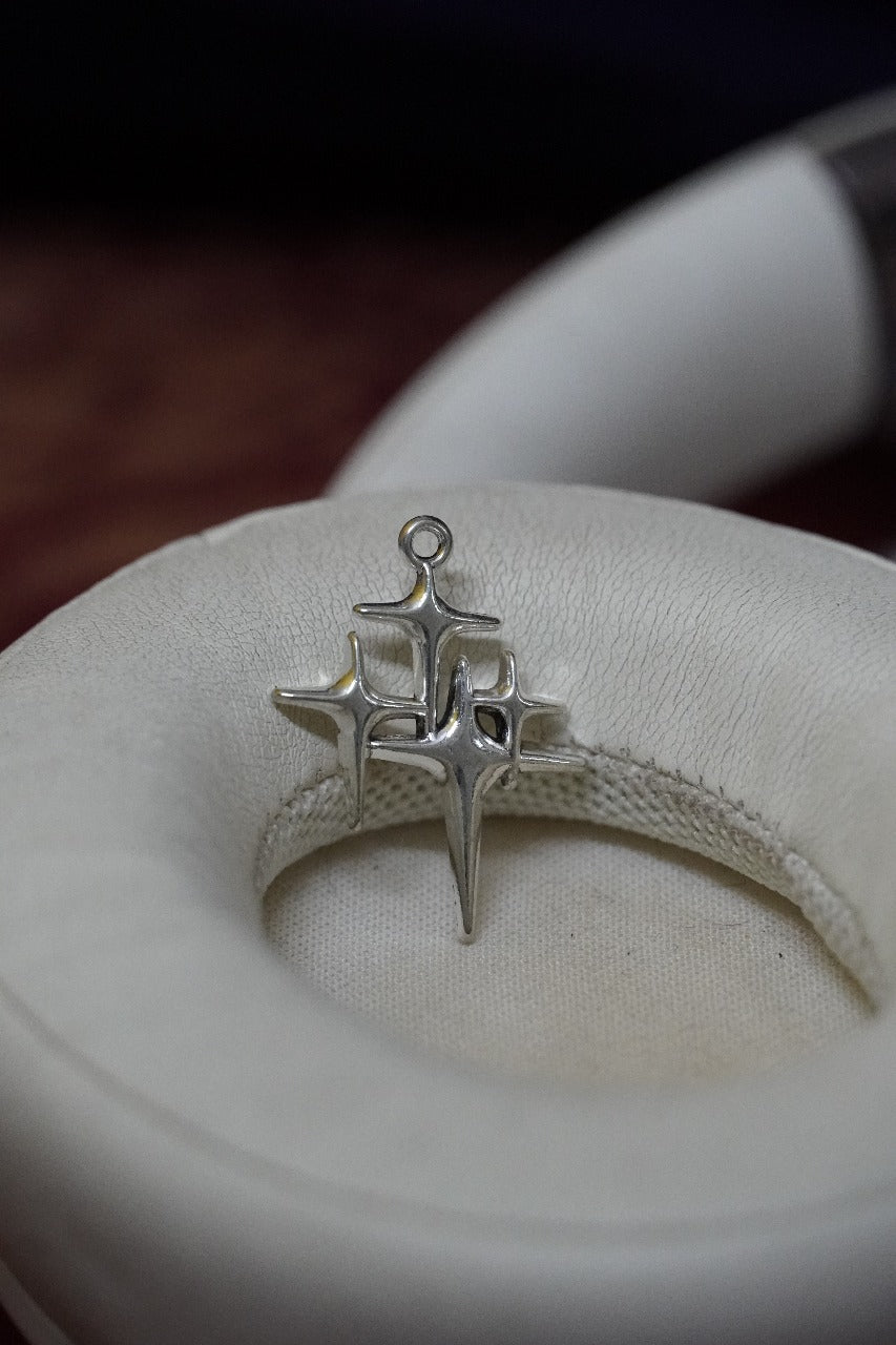 Four pointed Stars pendant